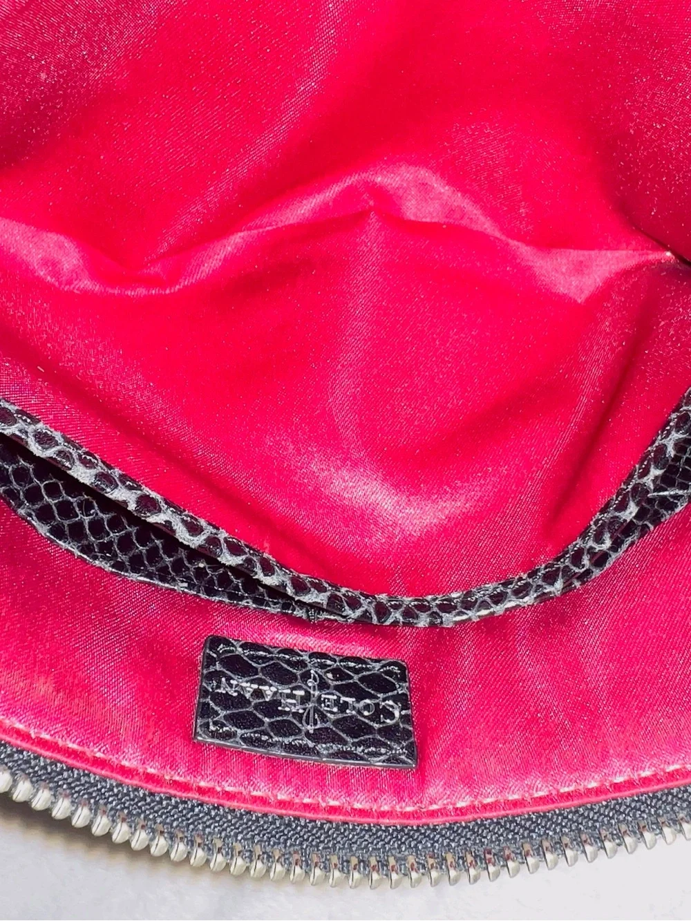 💚 Cole Haan Black Leather Wristlet Silver Hardware🩷